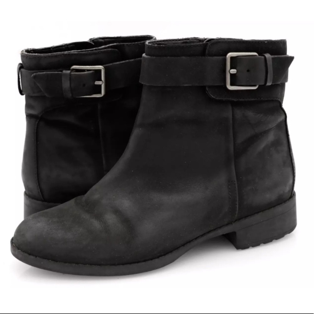 Cole Haan Hastings Waterproof Leather Black Ankle Booties 8 B